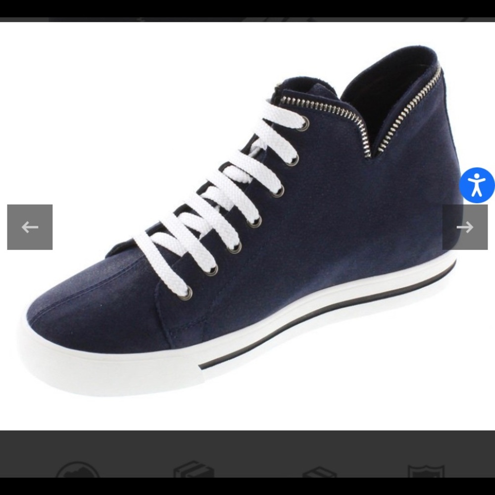 TOTO - H08103- 2.4 Inches Taller (Nubuck Navy Blue - Picture 2 of 9